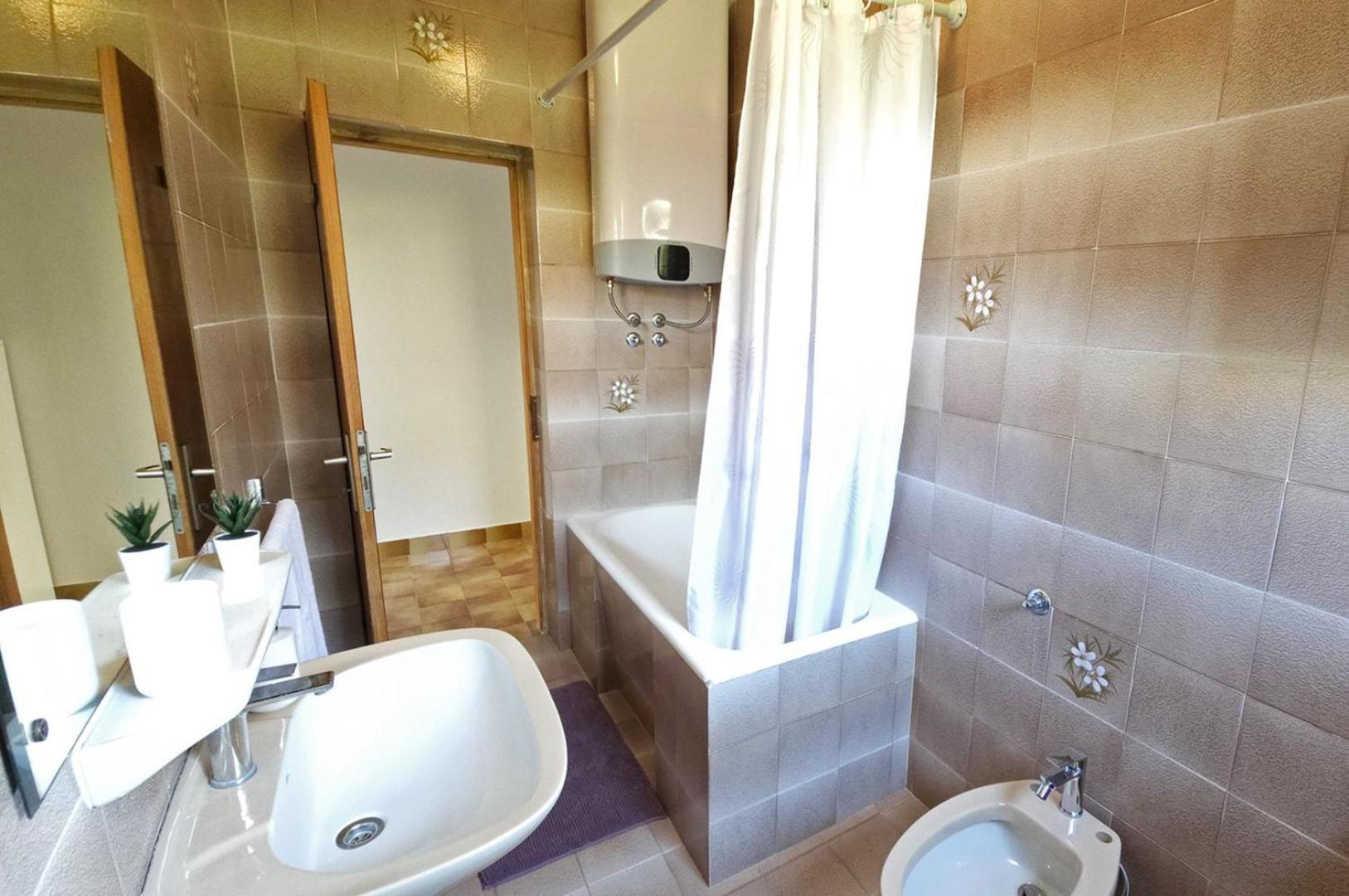 Apartment Jole - A4 -Two Bedrooms - Close To The City Center Poreč Kültér fotó